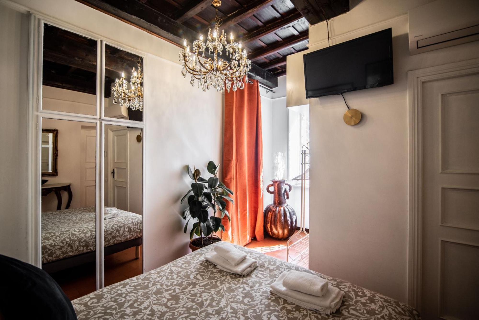 Spanish Steps Apartment & Terrace Рим Екстер'єр фото